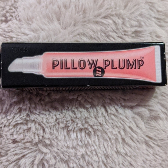Soap and Glory Pillow Plump Lipgloss in Pinkwell - Picture 2 of 3
